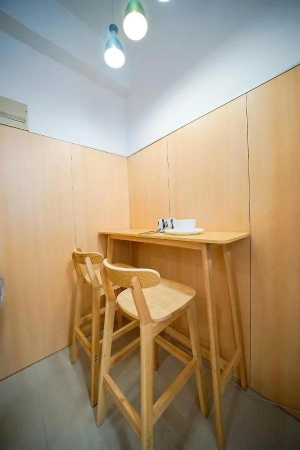 Hostel Student Accommodation - 276 Gloucester Road Hong Kong